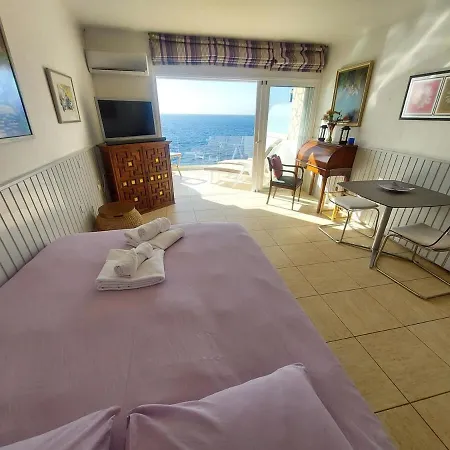 Retro Boat * كالاو سالفاجي